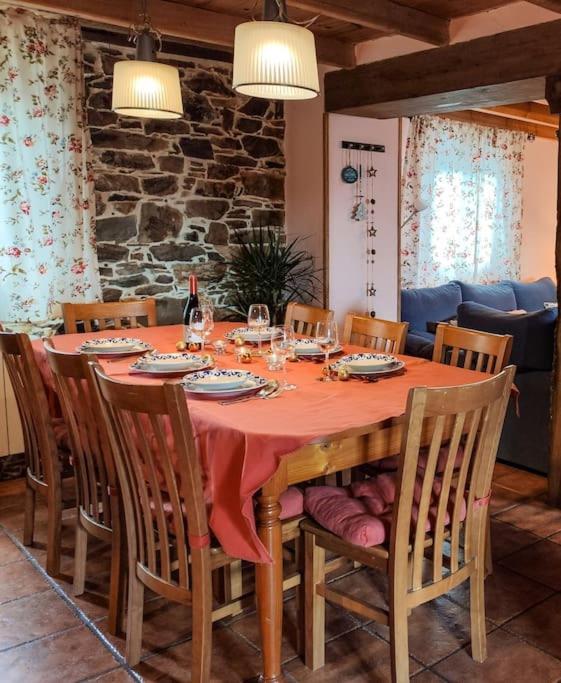 Casa Rural Tozolosolobos Otero de Bodas Bagian luar foto